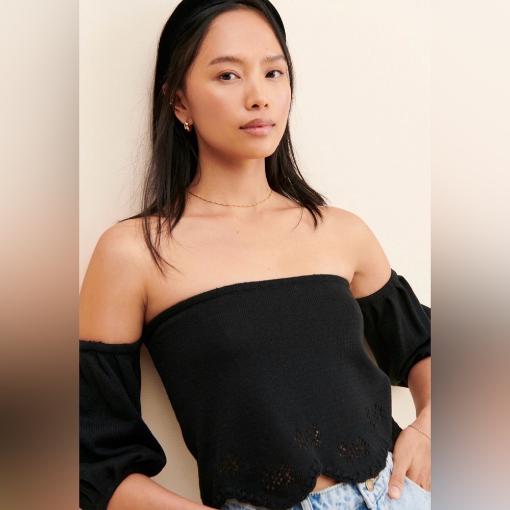 Pastiche Cande Knit Elegant Black Off-Shoulder Top